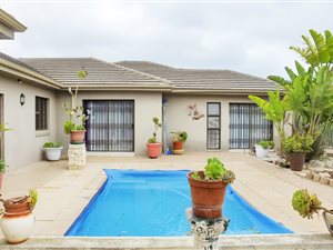5 Bed House in Sandown