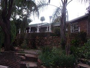 4 Bed House in Noordheuwel