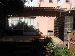 2 Bed Apartment in Adamayview
