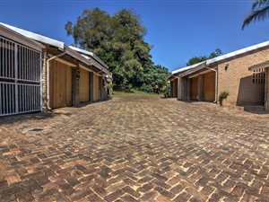 3 Bed Townhouse in Bedford Park
