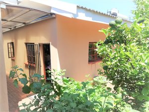 4 Bed House in Bosmont