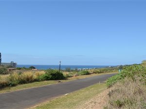 706 m² Land available in Sea Park