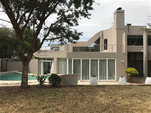 4 Bed House in Dainfern Golf Estate