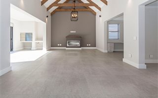 4 Bedroom House in Sitari