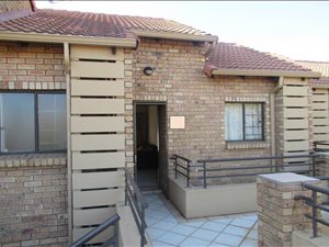 2 Bed Townhouse in Eco Park