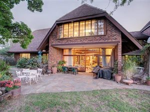 6 Bed House in Kyalami AH