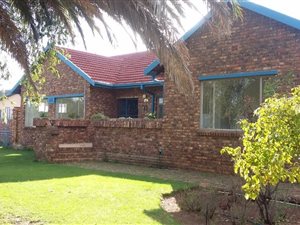 3 Bed House in Dennesig