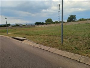 909 m² Land available in Silverwoods Country Estate