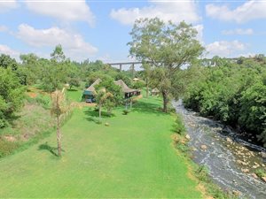5.4 ha Smallholding in Kameeldrift East