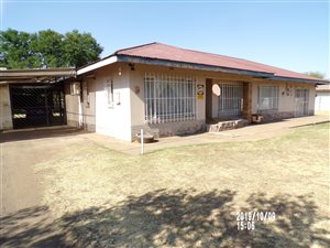 3 Bed House in Vereeniging Central