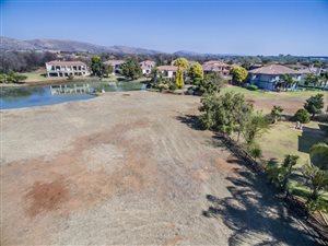 771 m² Land available in Westlake Estate