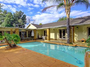 4 Bed House in Weltevreden Park