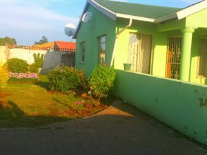 4 Bed House in Mackenzie Park