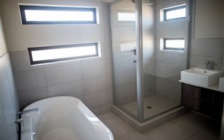 3 Bedroom Cluster in Bryanston