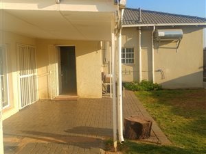 4 Bed House in Fishers Hill