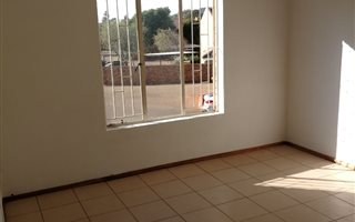 2 Bedroom Apartment in Clarina
