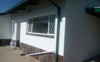 1 Bedroom House in Ladanna