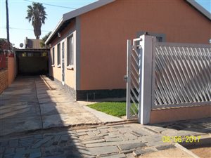 3 Bedroom House in Lethlabile