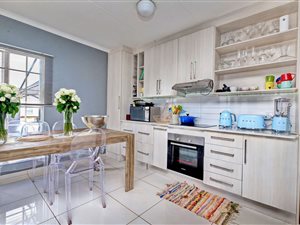 3 Bed House in Blue Hills