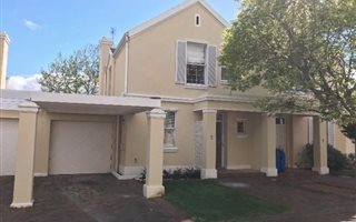 3 Bedroom Duplex in Plumstead