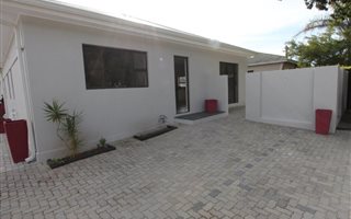2 Bedroom Townhouse in Walmer