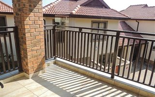 2 Bedroom Apartment in Umhlanga Rocks