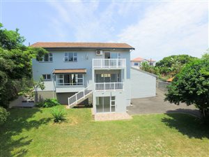 4 Bed House in Athlone Park