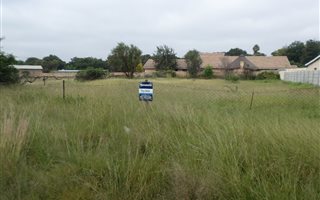 728 m² Land available in Ventersdorp
