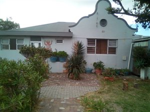 7 Bed House in Retreat