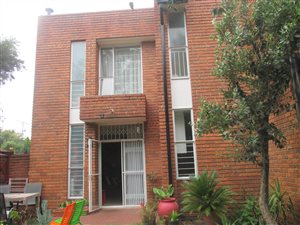 3 Bed Duplex in Malvern East