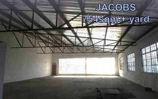 754 m² Industrial space in Jacobs
