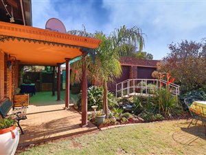 3 Bed House in Mayberry Park