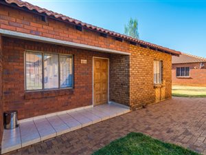 3 Bed House in Protea Glen