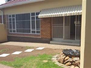 2 Bed House in Montgomery Park