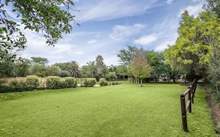 4 Bedroom House in Beaulieu