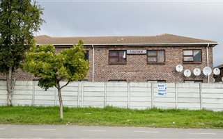 2 Bedroom Apartment in Belmont Park