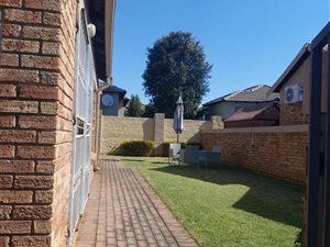 3 Bed Townhouse in Raslouw