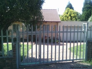 3 Bed House in Brackendowns