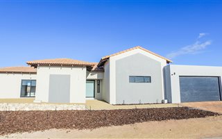 3 Bedroom House in Long Acres