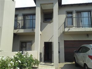 3 Bedroom House in Thatchfield