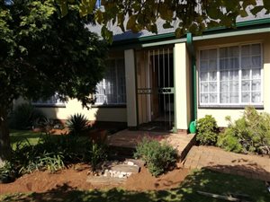 4 Bed House in Heidelberg Central