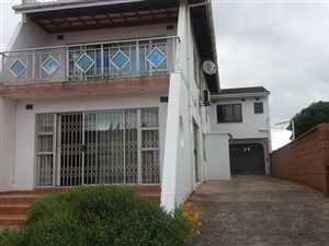 3 Bedroom Duplex in Whetstone