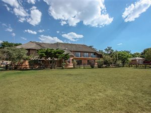 5 Bed House in Kyalami AH