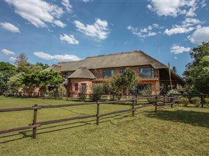 5 Bed House in Kyalami AH