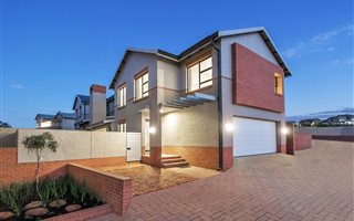 3 Bedroom House in The Hills