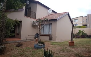 3 Bedroom Townhouse in Cashan