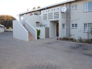 2 Bed Townhouse in Malanshof
