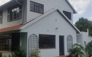 6 Bedroom House in Elma Park