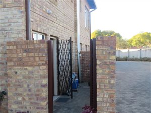 2 Bed Townhouse in Theresa Park