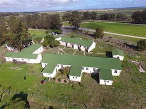 28 Bedroom Duplex in Vredenburg